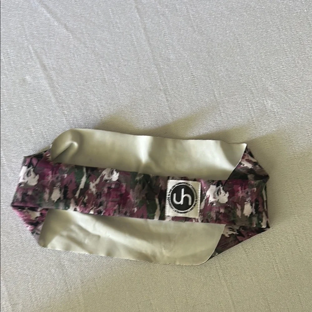 Urban Outfitters Camouflage Headband